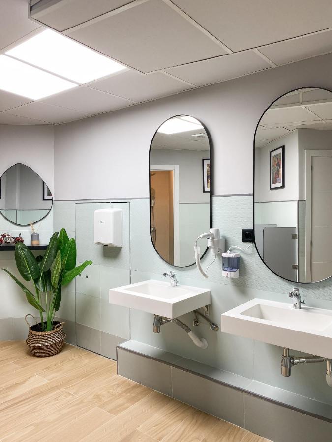 The Pod Suite Hostel Blasco Βαλένθια Εξωτερικό φωτογραφία