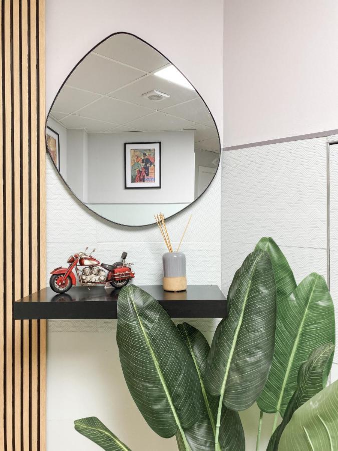 The Pod Suite Hostel Blasco Βαλένθια Εξωτερικό φωτογραφία