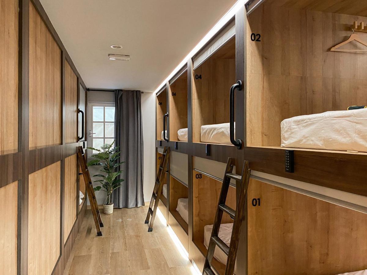 The Pod Suite Hostel Blasco Βαλένθια Εξωτερικό φωτογραφία
