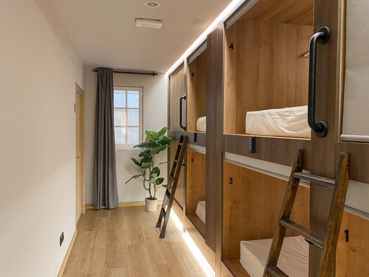 The Pod Suite Hostel Blasco Βαλένθια Εξωτερικό φωτογραφία