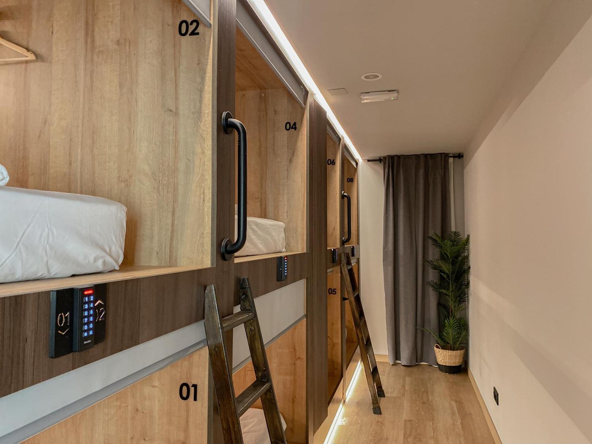The Pod Suite Hostel Blasco Βαλένθια Εξωτερικό φωτογραφία